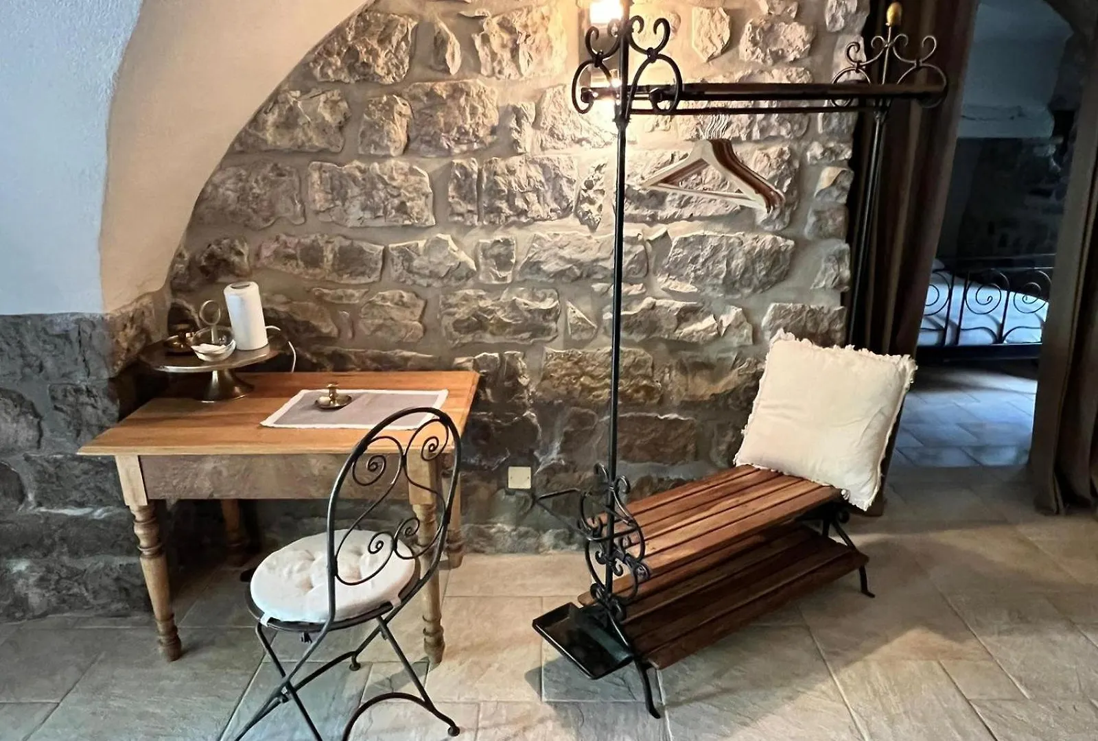 Holiday home L Antre De Pierres - Chambres D'Hotes Et Gites Berrias-et-Casteljau