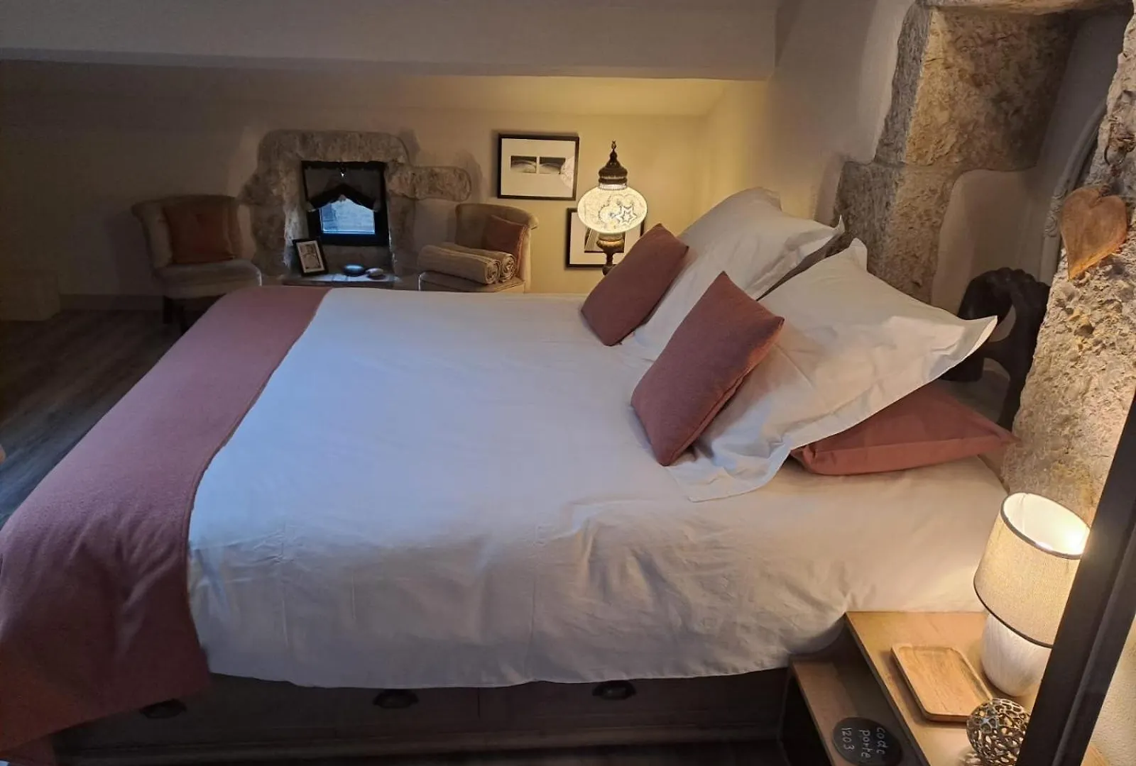 L Antre De Pierres - Chambres D'Hotes Et Gites Berrias-et-Casteljau Holiday home